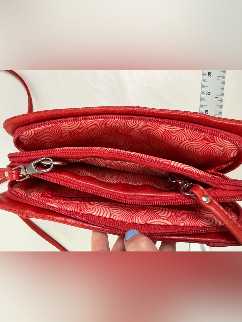 Red leather Hobo crossbody - Picture 6 of 10